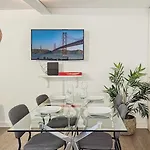 Ground Floor With Private Patio And Ac Apartmán *