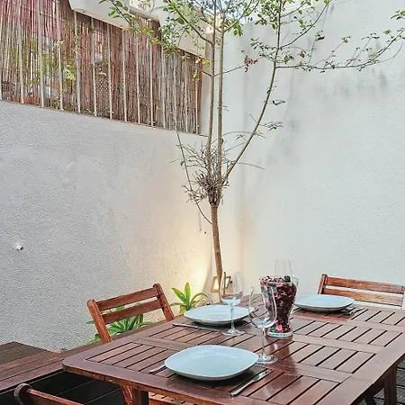 Ground Floor With Private Patio And Ac *