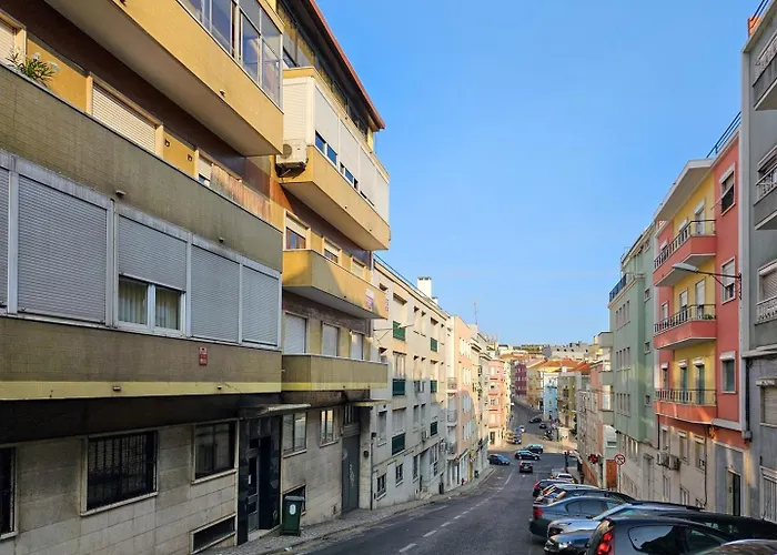 Apartment Ground Floor With Private Patio And Ac *