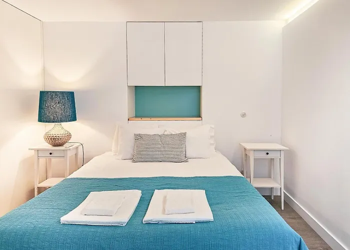 Ground Floor With Private Patio And Ac Apartment Lisbon