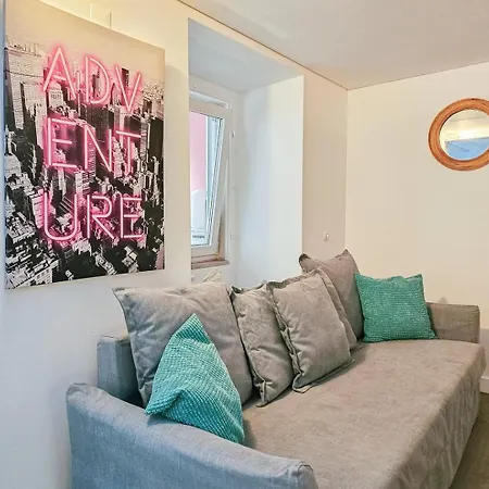 Ground Floor With Private Patio And Ac Appartement *